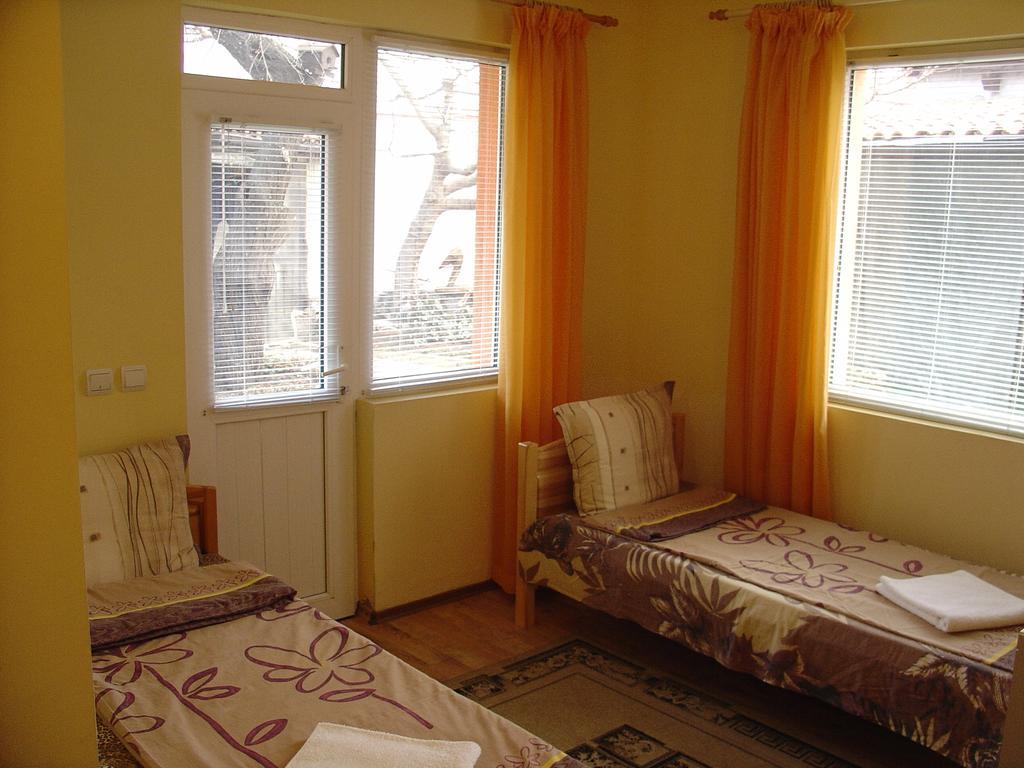 Guest House Alex Τσερνομόρετς Εξωτερικό φωτογραφία